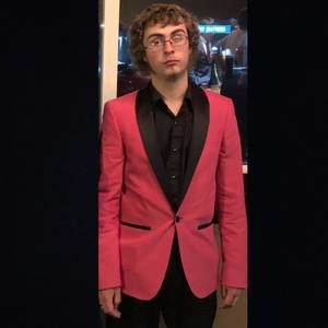 Meet your Posher, Sebastian